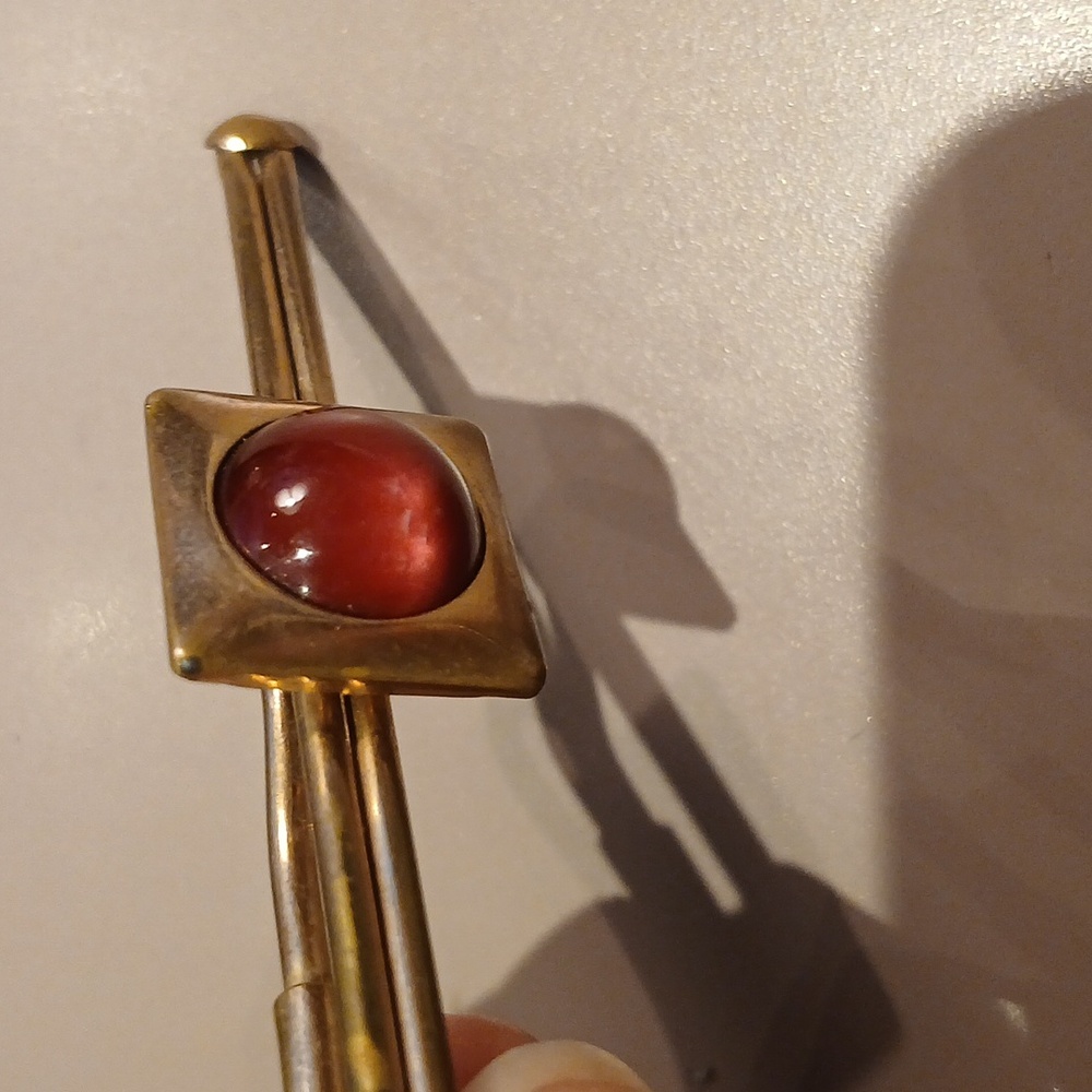 Vintage Gold Tone Tie Clip with Red Stone or Glass - Picture 4 of 6